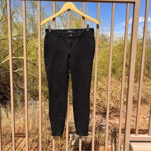 ⬇️💲Ann Taylor Womens Denim Jeans Size 2 Color Black Zippered Ankles